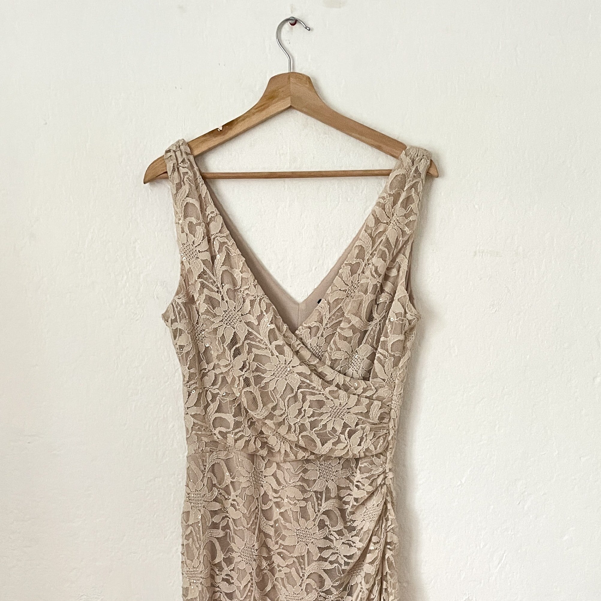 Vestido Encaje Beige